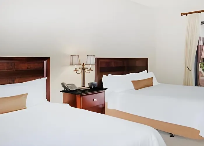 Wyndham Canoa Ranch Green Valley