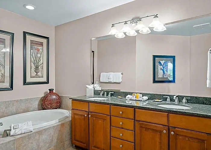 Wyndham Canoa Ranch Green Valley