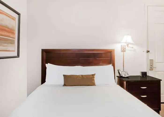 Resort Wyndham Canoa Ranch 3*